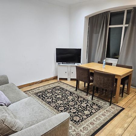 2 Bedroom Flat - Travel Direct To Heathrow/Central 런던 외부 사진